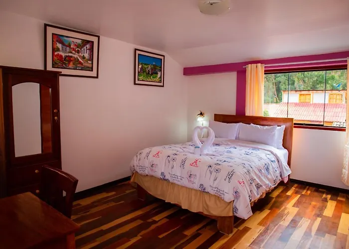 Guest house In - Intitambo Three Star With Panoramic View Of The Mountains Ollantaytambo